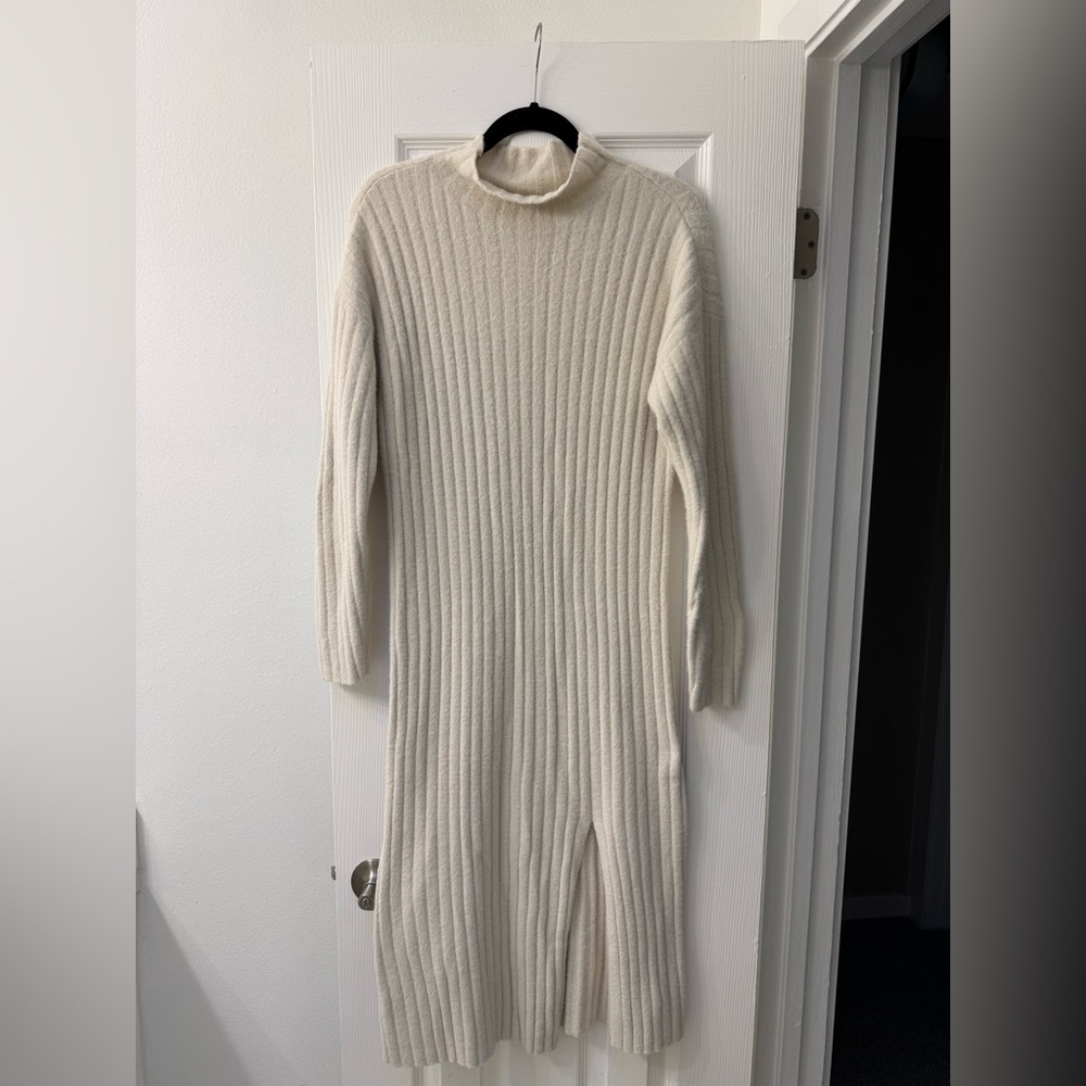 Aerie Soft Buttercream Textured Sweater Midi Dress with Slit Size Medium